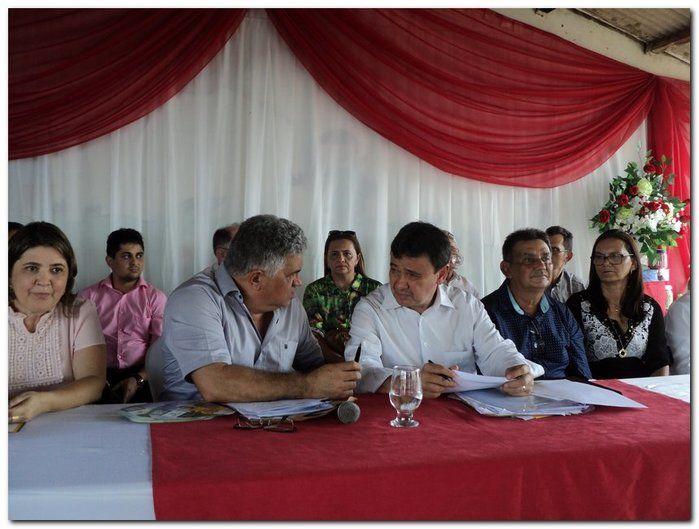 Prefeito Silva Júnior reivindica obras para Inhuma - Imagem 3