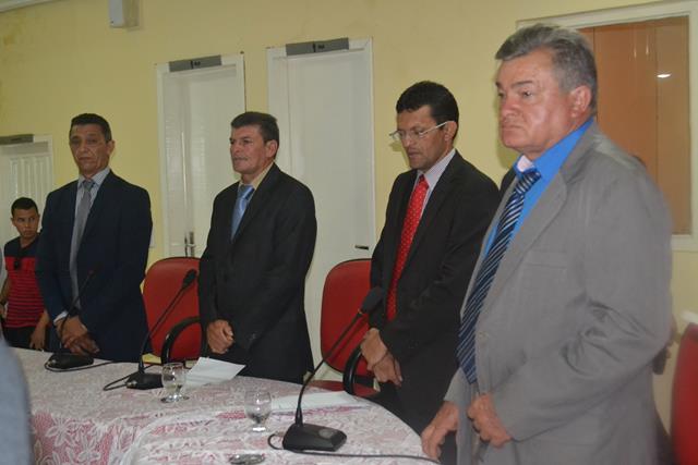 Venicio do Ó e Lucia Lacerda são empossados em Pimenteiras - Imagem 11