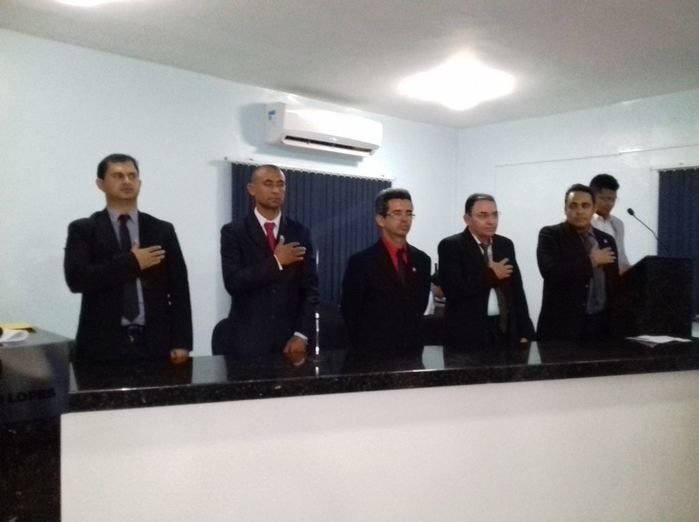 Prefeito Valmir Barbosa toma posse em Dom Expedito Lopes. - Imagem 14