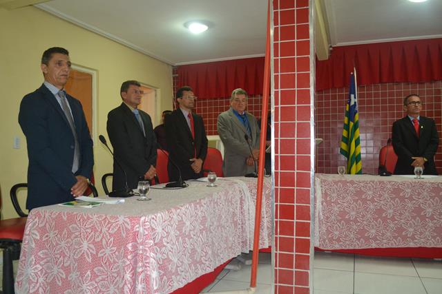 Venicio do Ó e Lucia Lacerda são empossados em Pimenteiras - Imagem 2