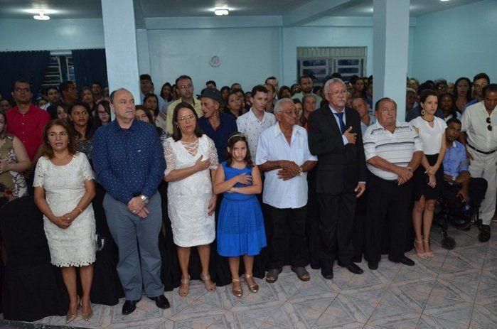 Prefeito Valmir Barbosa toma posse em Dom Expedito Lopes. - Imagem 51