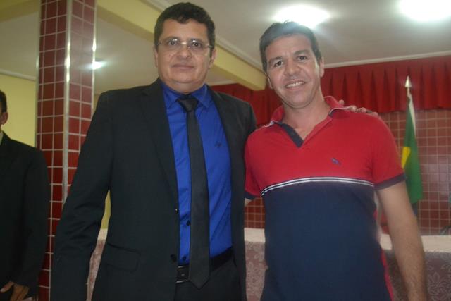 Venicio do Ó e Lucia Lacerda são empossados em Pimenteiras - Imagem 39