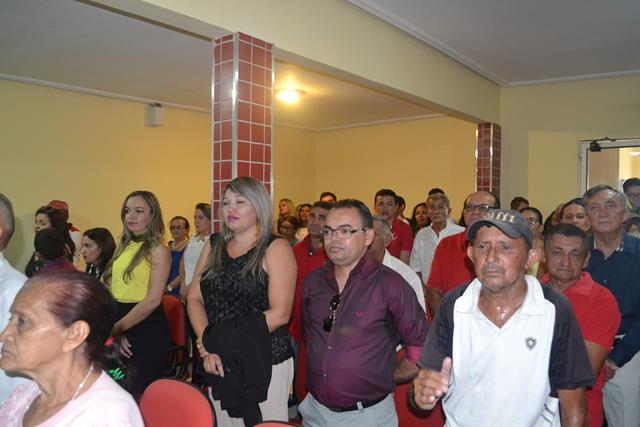 Venicio do Ó e Lucia Lacerda são empossados em Pimenteiras - Imagem 8