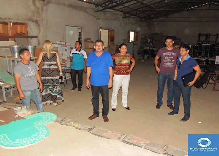 Alvimar Martins visita secretarias e ver sucateamento de cada uma  - Imagem 7