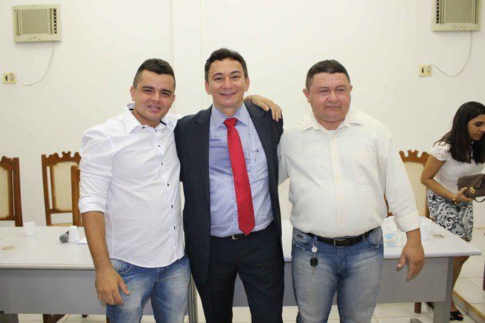 Prefeito, vice e vereadores tomam posse em Francinópolis - Imagem 141