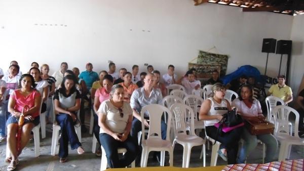 Prefeito Visita obras de calçamento e participa de reunião da saúde - Imagem 1