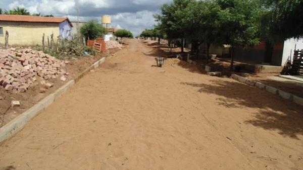 Prefeito Visita obras de calçamento e participa de reunião da saúde - Imagem 15