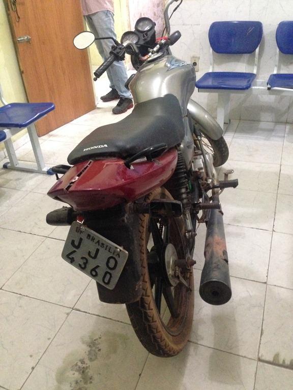 Moto com placa clonada.  (Crédito: PRF / Divulgação)