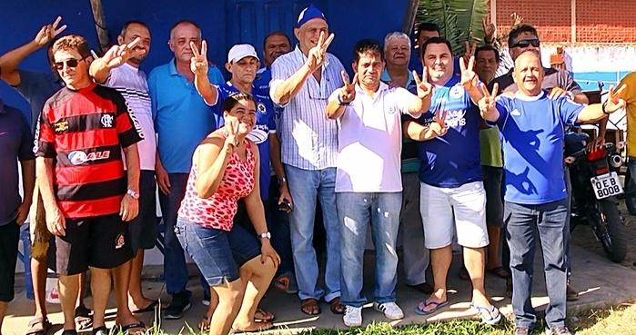 Parte do grupo vencedor.  (Crédito: Kairo Amaral)