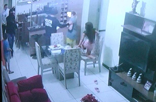 Crianças presenciaram toda a ação. (Crédito: Kairo Amaral)