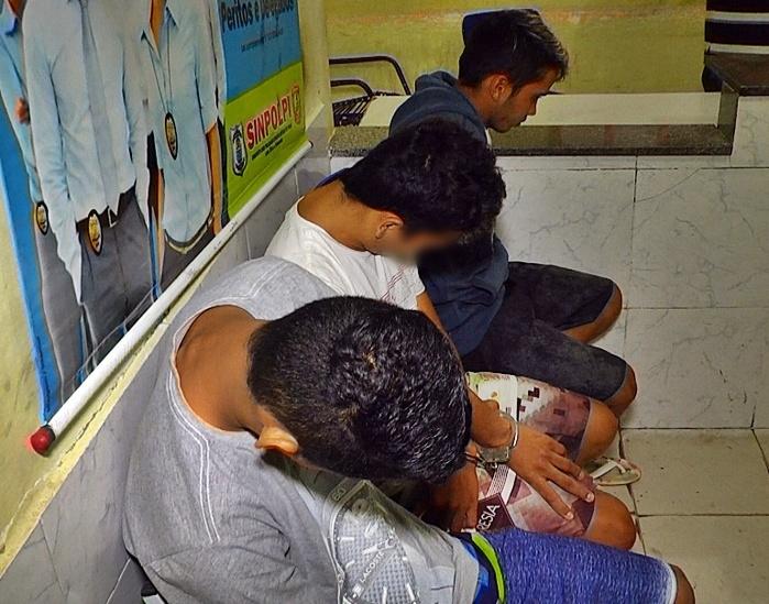 Trio foi conduzido para a Central de Flagrantes.  (Crédito: Kairo Amaral)