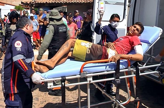 Jeferson Nascimento foi socorrido consciente e continua internado no HEDA.  (Crédito: Kairo Amaral)