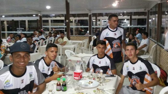 Atletas de Jatobá e grupo Falcão Negro de Campo Maior-PI (Crédito: Grupo Falcão Negro)