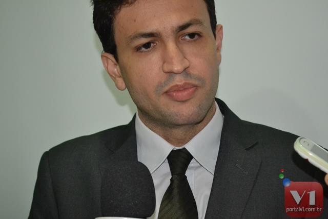 Promotor pede que Sec. de Obras resolva problema de idosa ilhada - Imagem 1