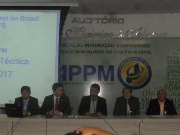 Dr.Zé Maria Participar de Encontro Município Transparente - Imagem 7