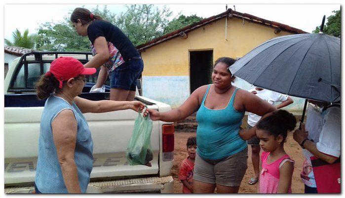 Famílias do Município de Inhuma recebem Cestas com Alimentos - Imagem 33