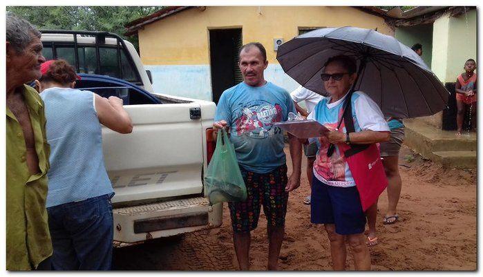 Famílias do Município de Inhuma recebem Cestas com Alimentos - Imagem 31