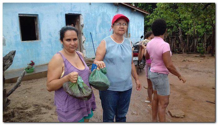 Famílias do Município de Inhuma recebem Cestas com Alimentos - Imagem 38