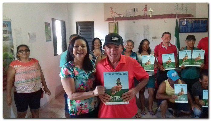 Interp entrega títulos definitivo de terras para moradores do Forte - Imagem 21