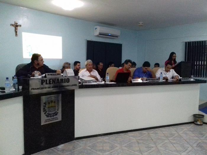 Prefeito Valmir Barbosa abre trabalhos na Câmara Municipal - Imagem 17