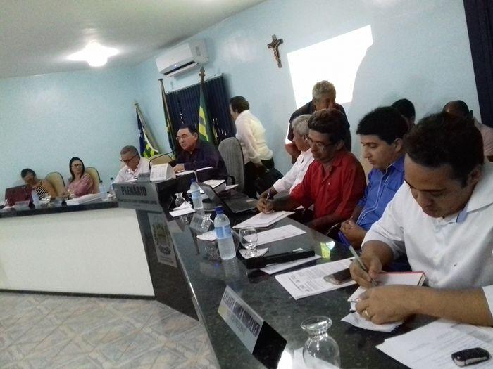 Prefeito Valmir Barbosa abre trabalhos na Câmara Municipal - Imagem 19