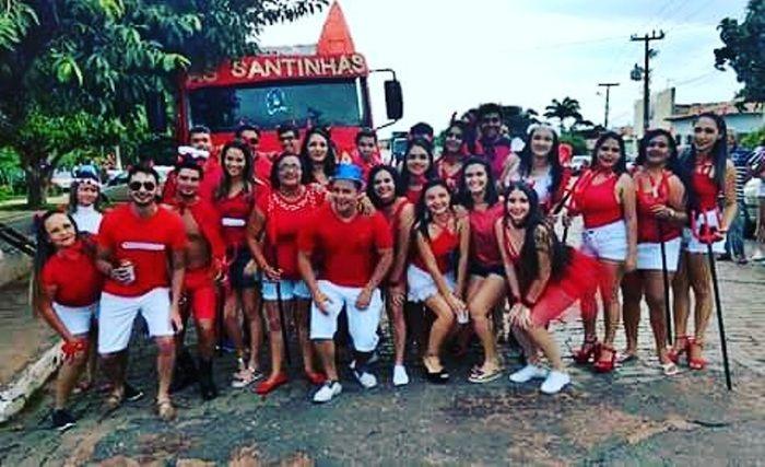 Fantasias, irreverência e criatividade marcam o Corso de DEL - Imagem 33