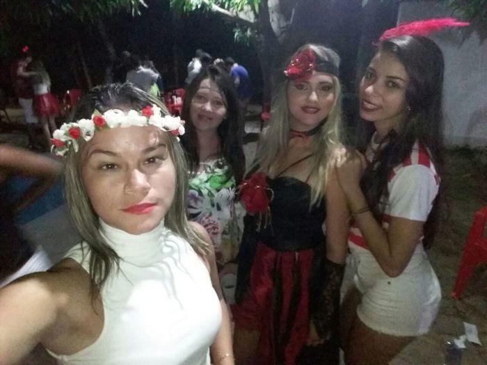 Fantasias, irreverência e criatividade marcam o Corso de DEL - Imagem 17