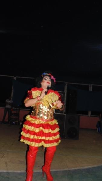 Público marca presença em show de humor em Santo Inácio - Imagem 4