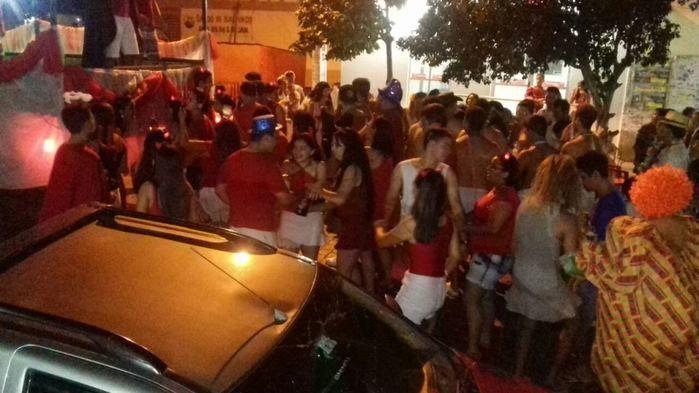 Fantasias, irreverência e criatividade marcam o Corso de DEL - Imagem 8