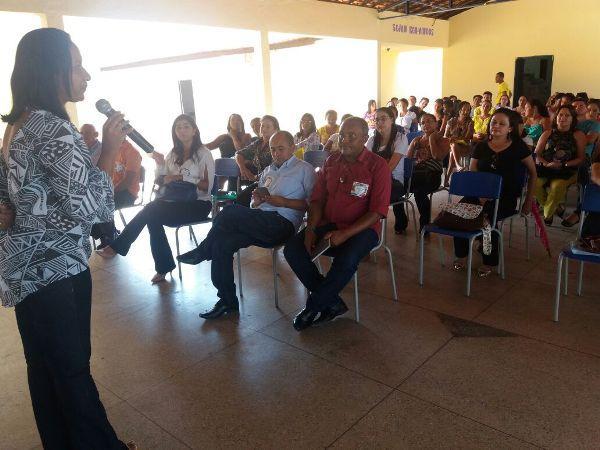 Semana pedagógica é realizada em Santo Inácio - Imagem 18