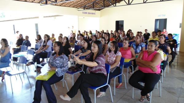 Semana pedagógica é realizada em Santo Inácio    - Imagem 8