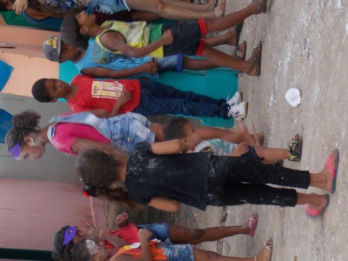 Jovens e crianças participam do tradicional carnaval do SCFV. - Imagem 44
