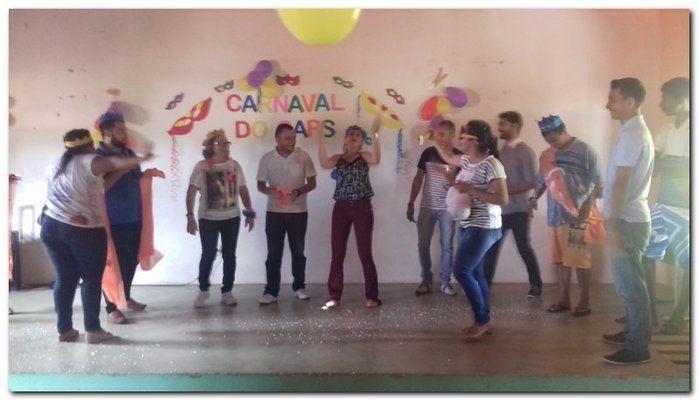 CAPS realiza carnaval para os usuários - Imagem 37