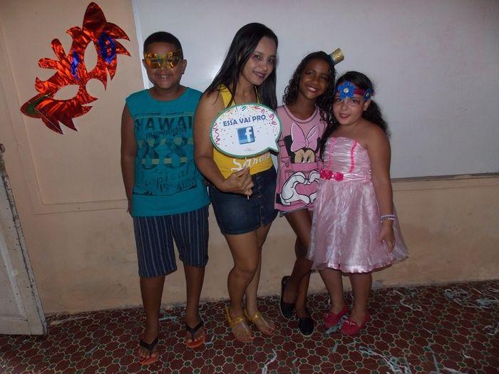 Jovens e crianças participam do tradicional carnaval do SCFV. - Imagem 8