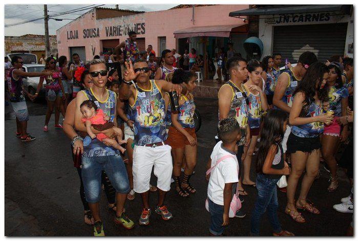 Desfile dos blocos em Inhuma fascinam por onde passam   - Imagem 64