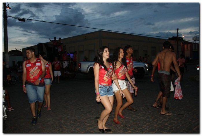 Desfile dos blocos em Inhuma fascinam por onde passam   - Imagem 83