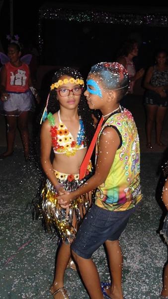 Crianças se divertem em matinê de Carnaval em Santo Inácio  - Imagem 15