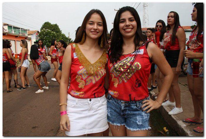 Desfile dos blocos em Inhuma fascinam por onde passam   - Imagem 7