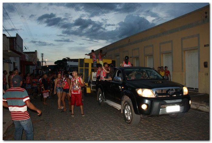 Desfile dos blocos em Inhuma fascinam por onde passam   - Imagem 78