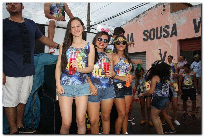 Desfile dos blocos em Inhuma fascinam por onde passam   - Imagem 59