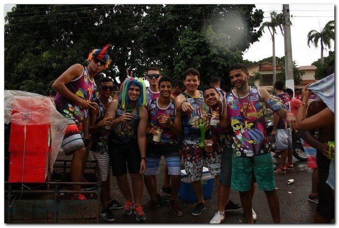 Desfile dos blocos em Inhuma fascinam por onde passam   - Imagem 16