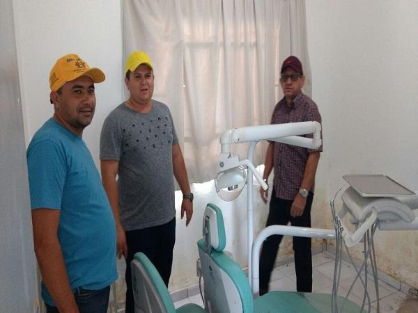 Prefeito de Tairo  visita escola e posto de saúde de localidade - Imagem 1