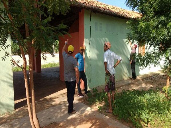 Prefeito de Tairo  visita escola e posto de saúde de localidade - Imagem 7