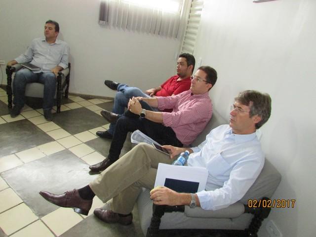 Prefeitos se reúnem para tratar sobre Aterros Sanitário. - Imagem 10