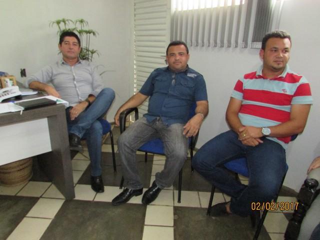 Prefeitos se reúnem para tratar sobre Aterros Sanitário. - Imagem 15