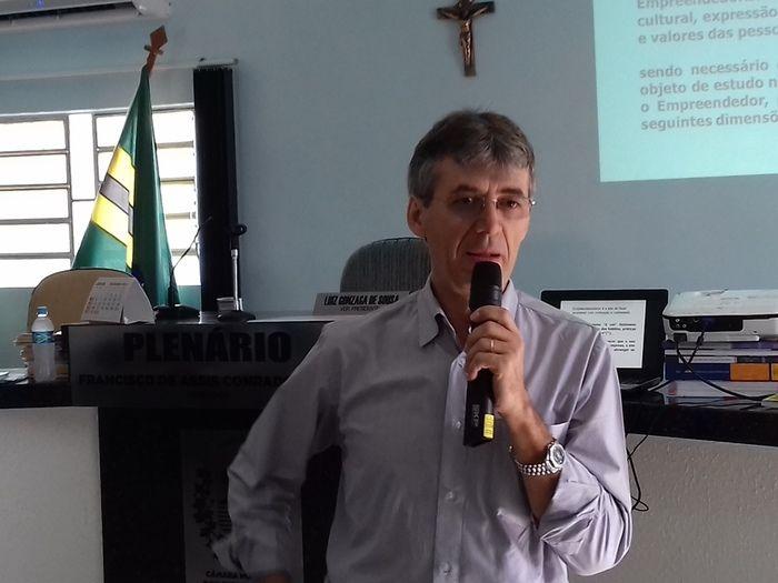 DEL sedia palestras sobre como superar a crise com turismo local - Imagem 28