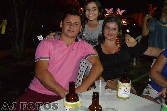 Carnaval contagia foliões. - Imagem 16