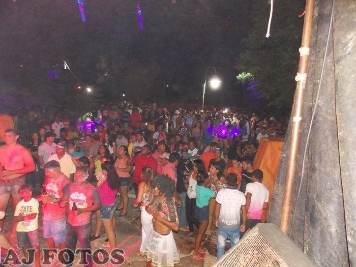 Carnaval contagia foliões. - Imagem 92