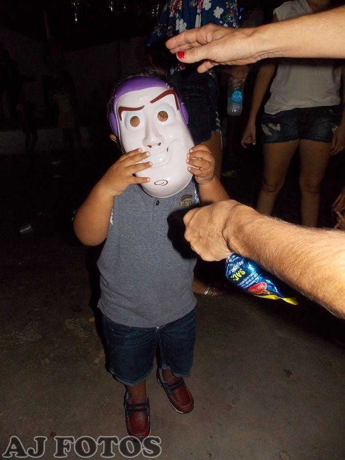 Prefeitura realiza carnaval para as crianças. - Imagem 33