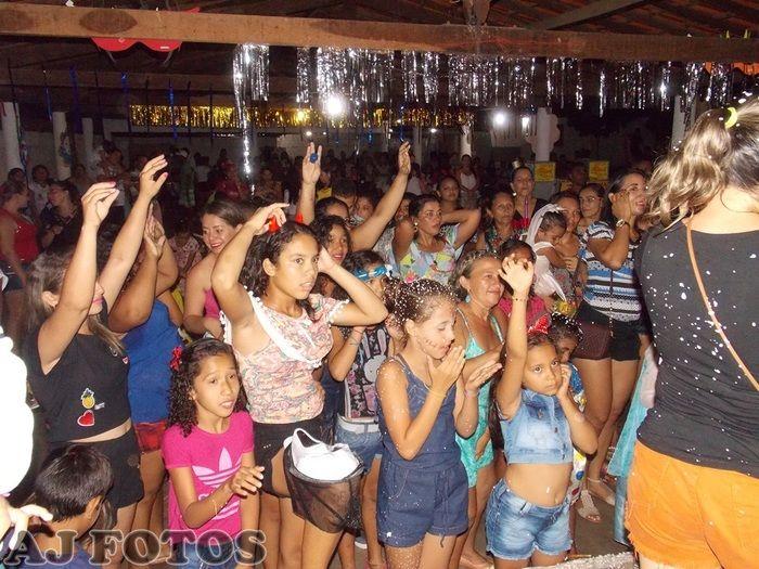 Prefeitura realiza carnaval para as crianças. - Imagem 78